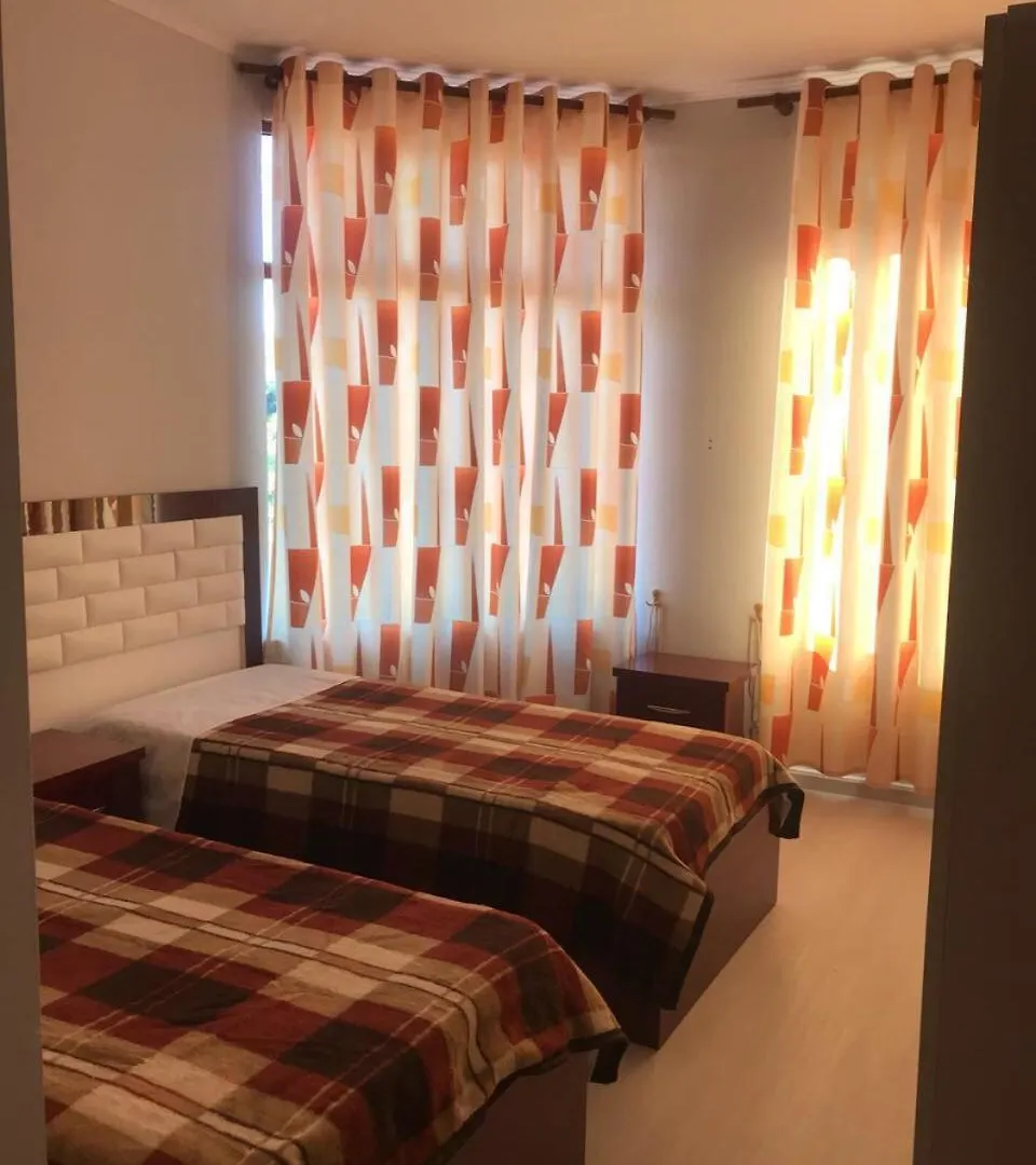 Kompleksi Kenaqesia Rubjeke 4*,  Albania